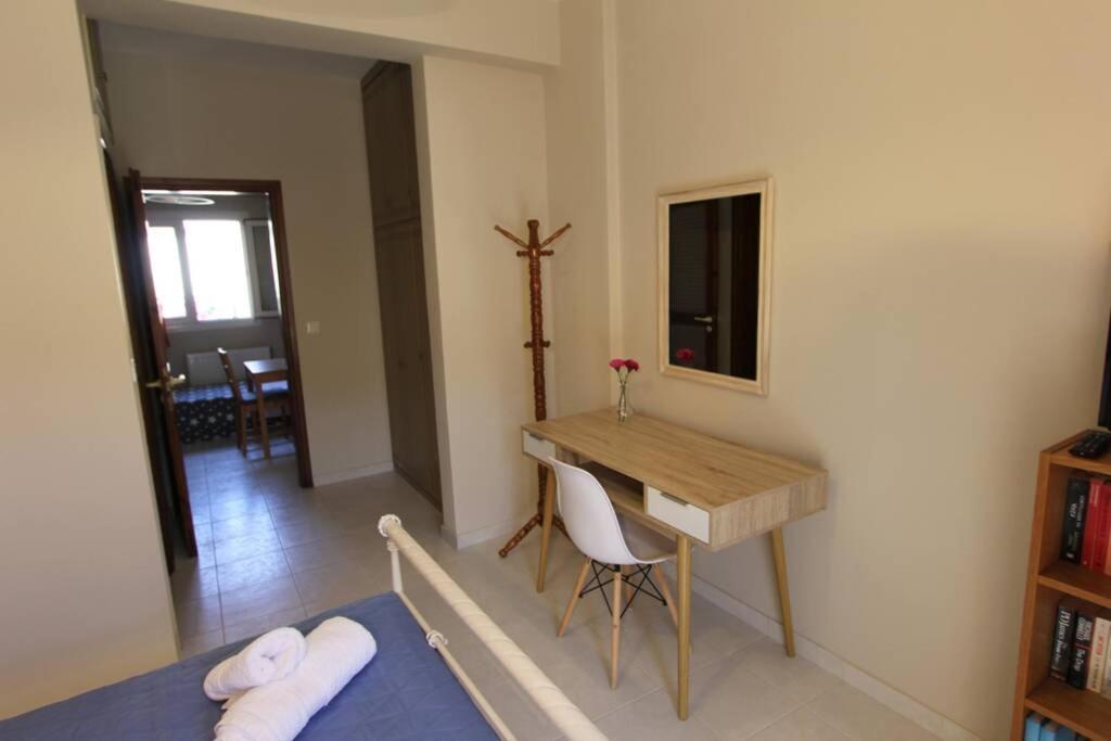 Cozy Apartment In The Heart Of The Town 阿尔戈斯托利翁 外观 照片